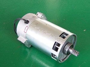 Electric motor for industrial oil pump